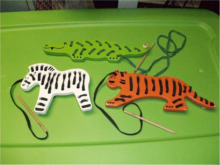 Wooden Animal Sewing Cards